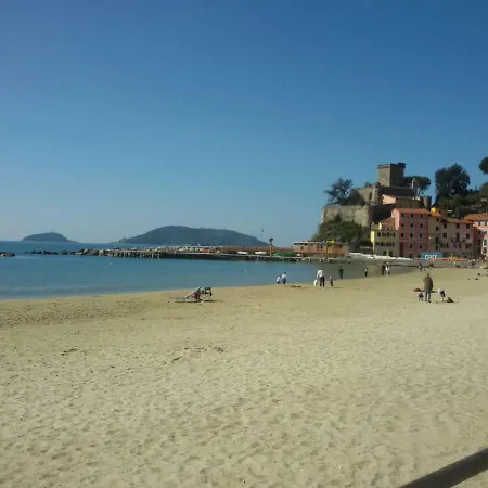 Casa Cargia' Holidays Daire *