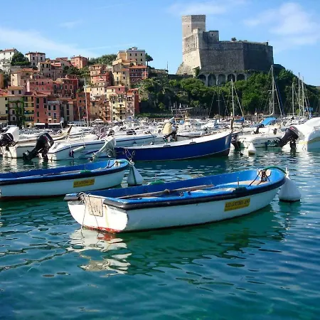 Casa Cargia' Holidays Daire *