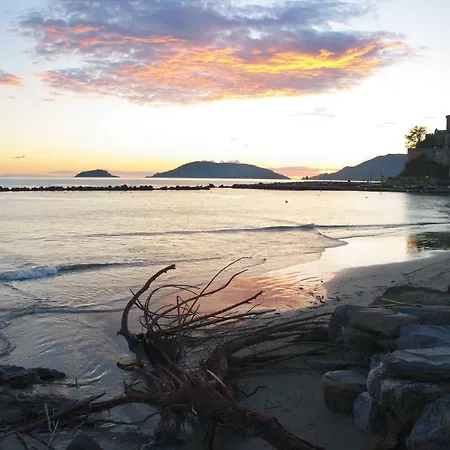 Casa Cargia' Holidays San Terenzo